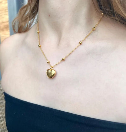 Heart decor necklace