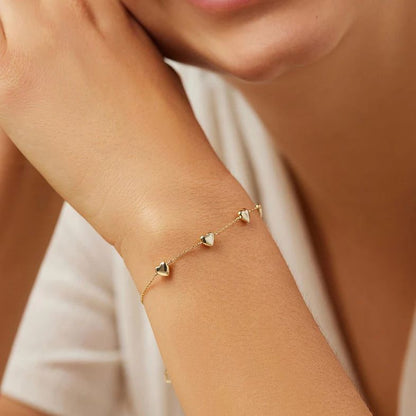 Heart to heart chain bracelet