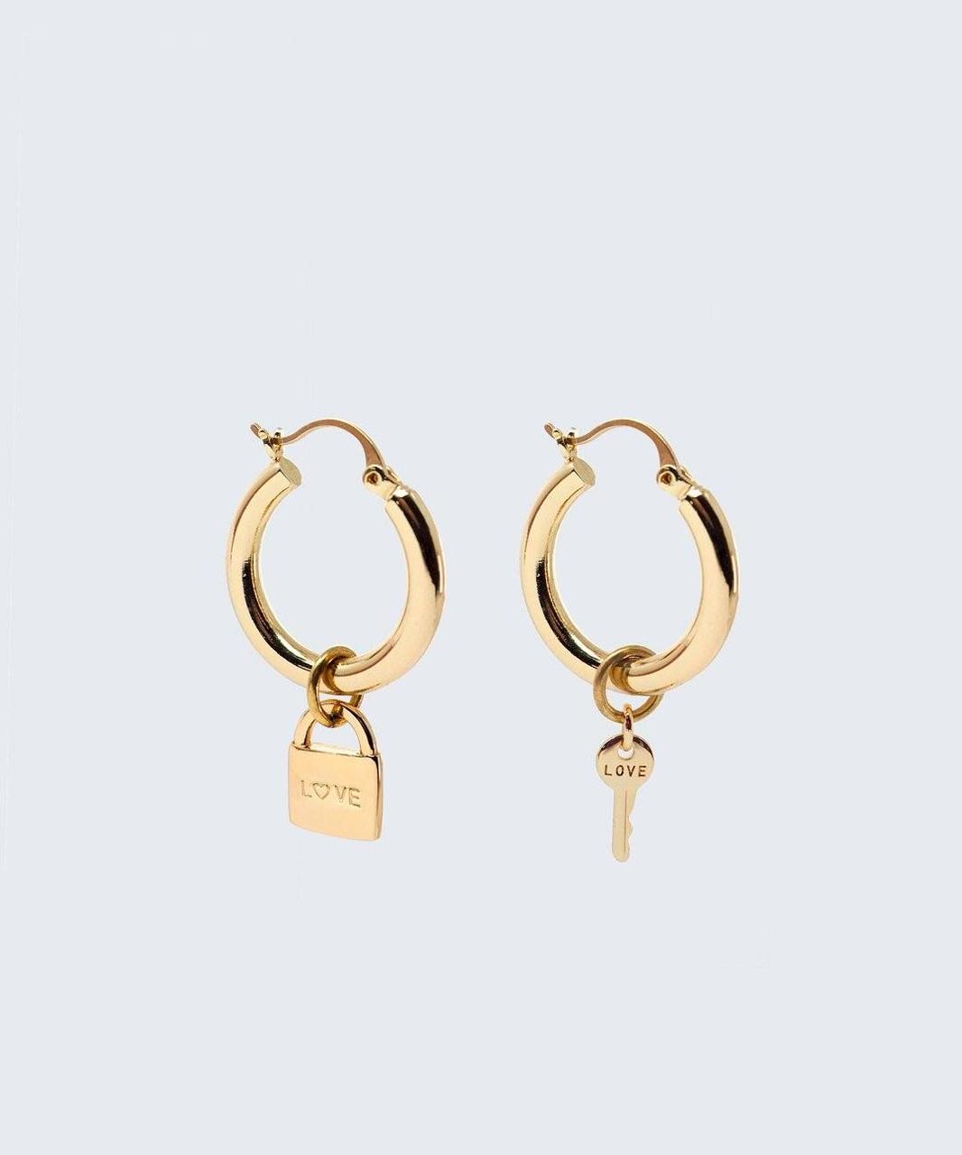 Chunky hoop earrings