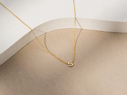 Dainty Initial Necklace – Personalized Minimalist Letter Pendant for Women
