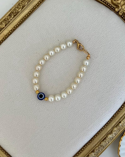 Evil eye pearl bracelet