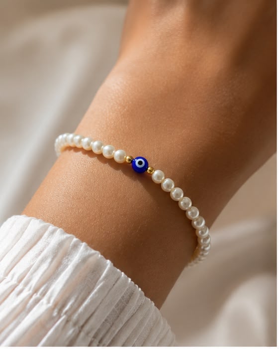 Evil eye pearl bracelet