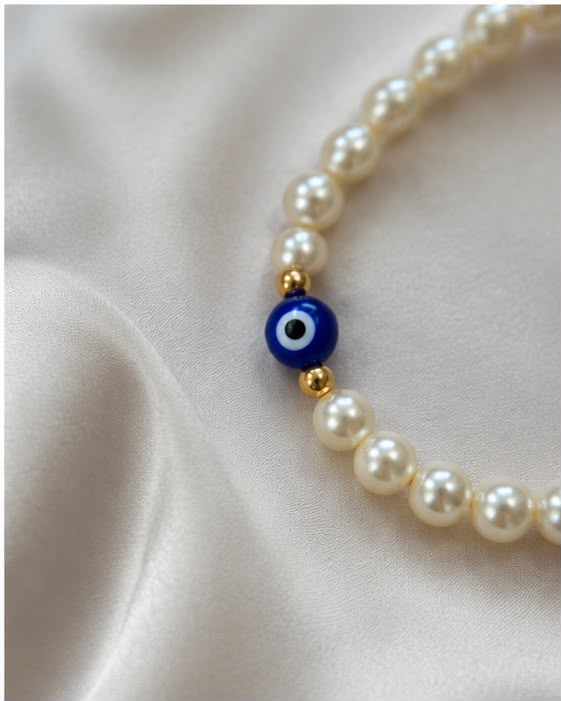 Evil eye pearl bracelet